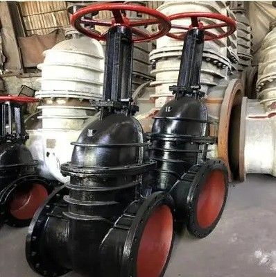 업계 100mm Cast Iron WCB 게이트 밸브 상승 줄기와 구리 금속 좌석